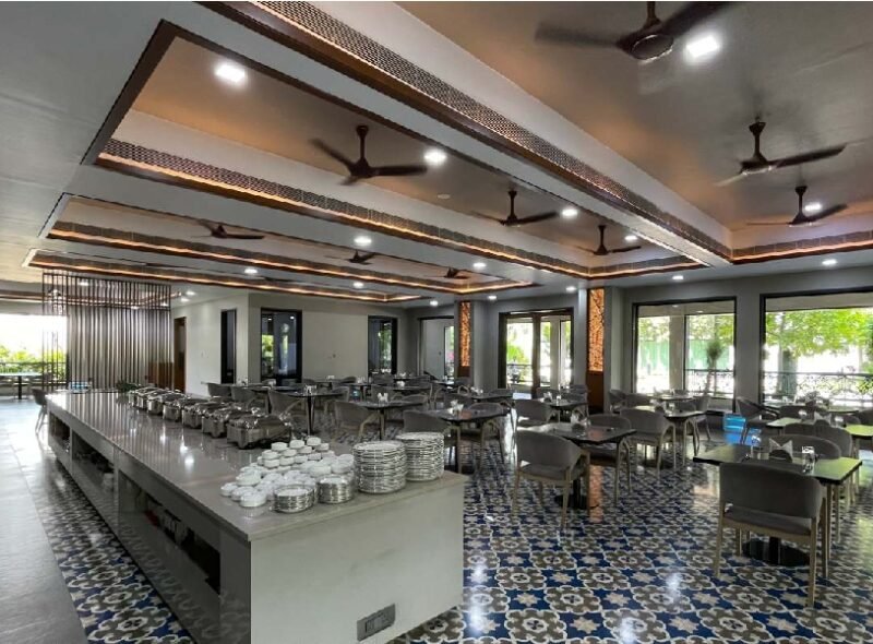 Dining Hall & Meal Services.jpg